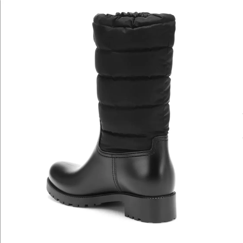Moncler Boots, drawstring. New, never worn. Women’s 37 - Picture 3 of 3